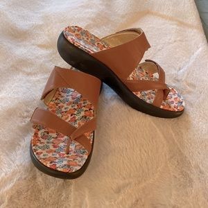 Algeria size 8 sandals. Worn once. Adjustable straps.